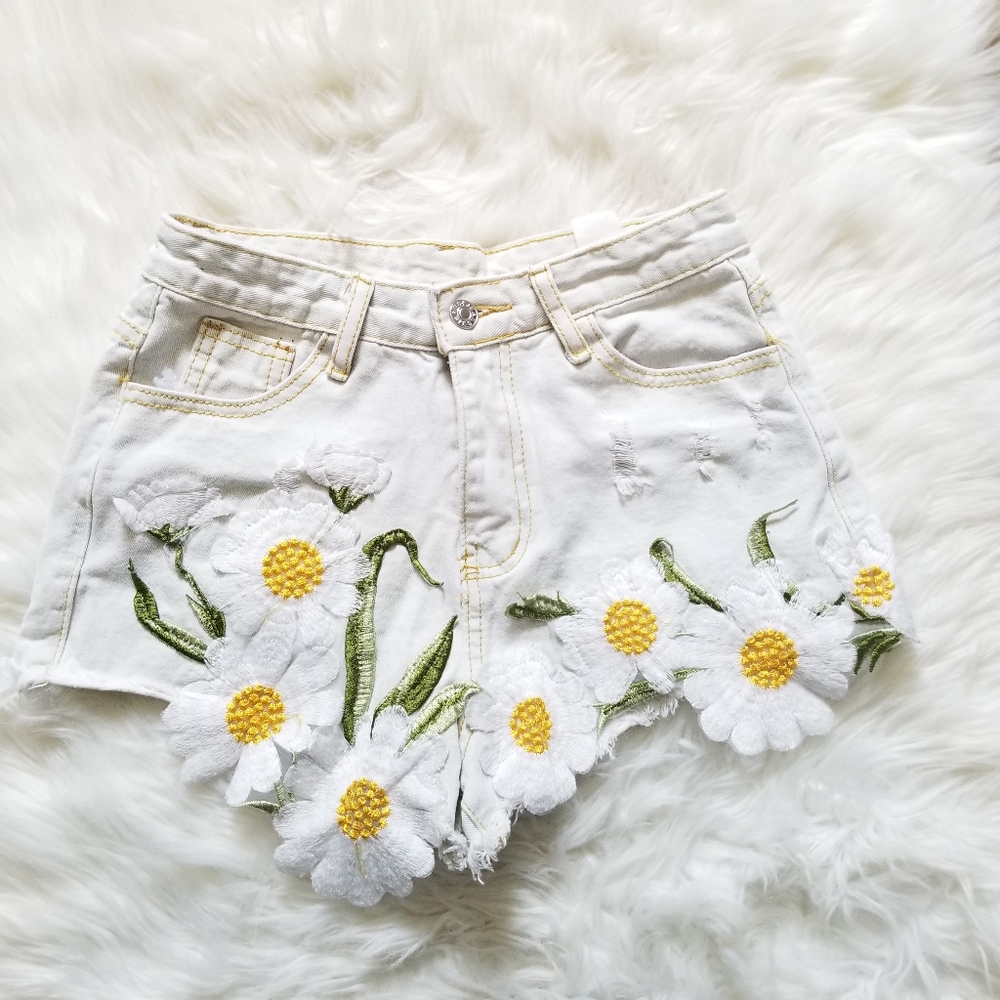Daisy Embroidered Patched Distressed Denim Shorts